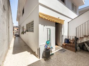 Image 1 - 919852