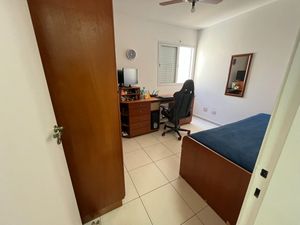 Image 23 - 919860