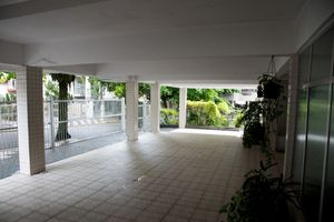 Image 1 - 919867