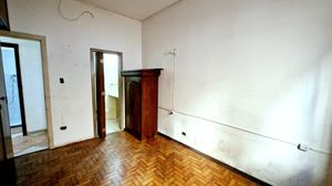 Image 21 - 919870