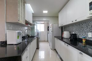 Image 16 - 919883