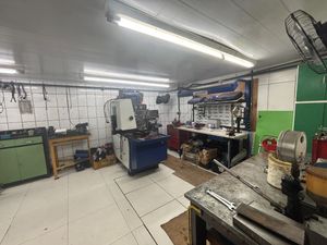Image 19 - 919899