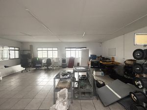 Image 23 - 919899