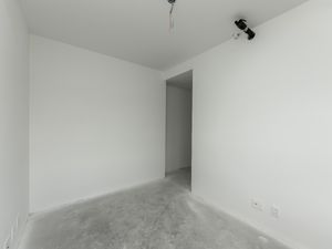 Image 17 - 919904