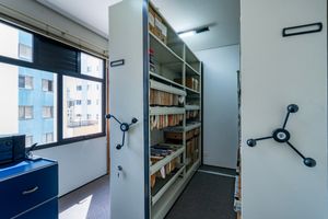 Image 14 - 919910