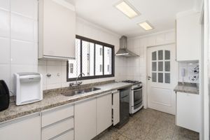 Image 19 - 919913