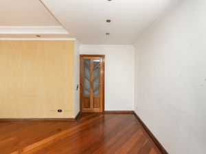 Image 19 - 919922