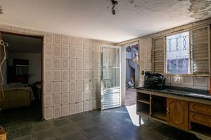Image 14 - 919927