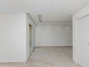 Image 2 - 919972