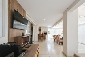 Image 13 - 919976