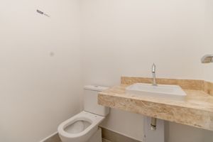 Image 19 - 919979