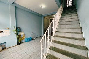 Image 2 - 919983