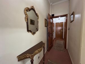 Image 27 - 919989