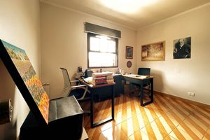 Image 18 - 920012