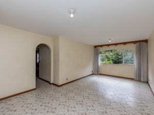 Image 21 - 920014