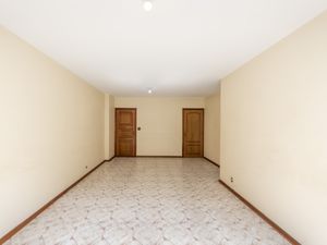 Image 28 - 920014