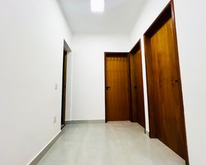 Image 24 - 920030