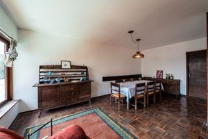 Image 21 - 920032