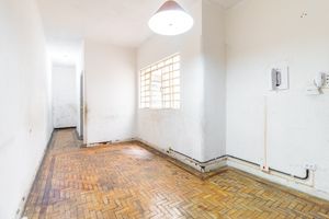 Image 25 - 920040