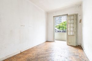 Image 31 - 920040