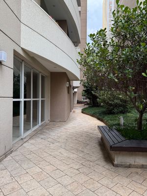 Image 13 - 920044