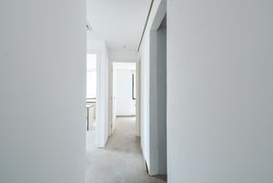 Image 12 - 920051