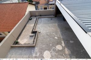 Image 28 - 920067