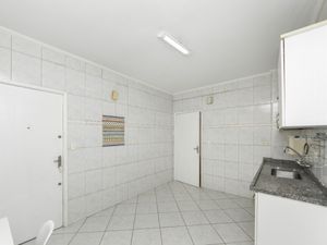 Image 22 - 920086