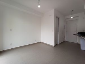Image 21 - 920090