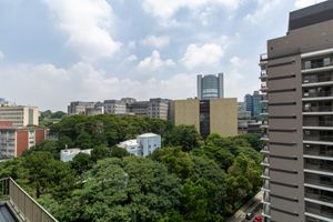 Image 11 - 920102