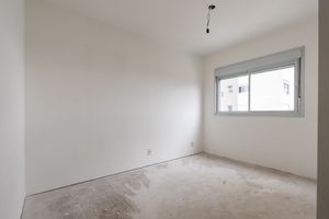 Image 21 - 920110