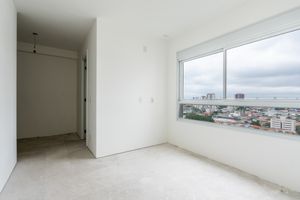 Image 15 - 920110