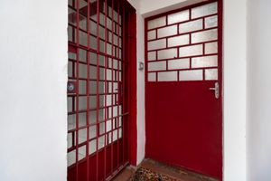 Image 25 - 920115