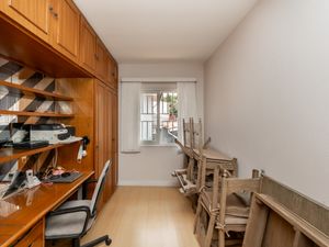 Image 30 - 920124