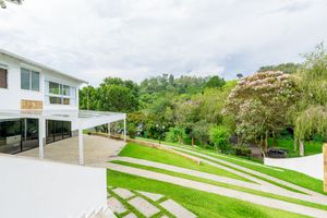 Image 18 - 920129