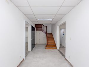 Image 38 - 920162