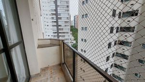 Image 5 - 920168
