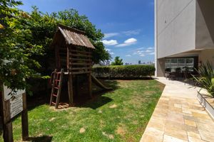 Image 17 - 920169