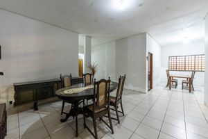 Image 3 - 920192