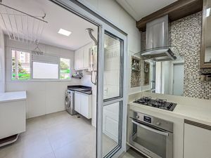 Image 31 - 920202