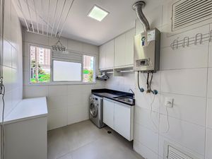 Image 32 - 920202