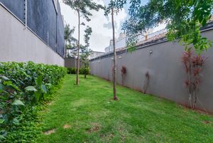 Image 67 - 920205