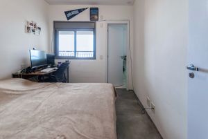 Image 35 - 920205