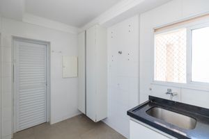 Image 32 - 920207