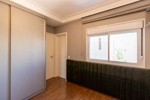 Image 35 - 920207