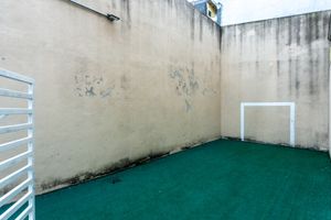 Image 31 - 920210