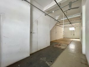 Image 4 - 920213