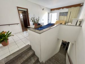 Image 7 - 920213