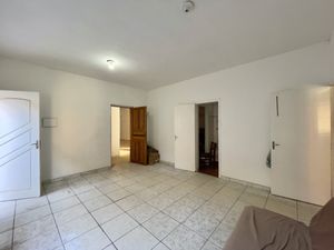 Image 39 - 920213