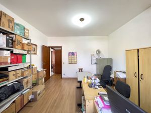 Image 35 - 920213